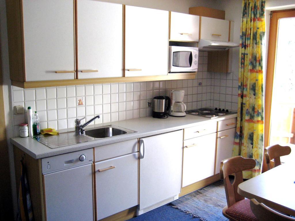 Апартаменти Haus Saumspitz Санкт-Антон-ам-Арльберг Номер фото